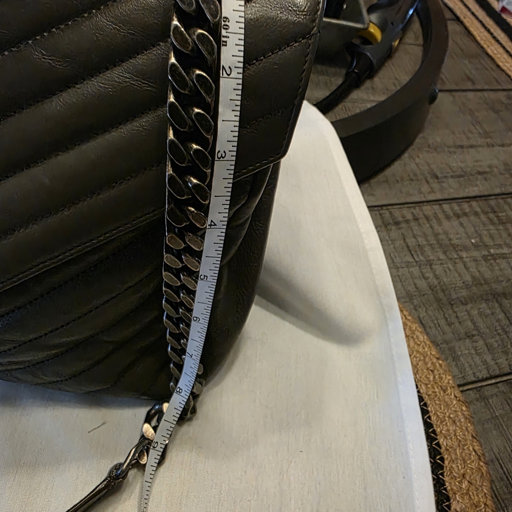 Saint Laurent Grey Quilted Leather Shoulder Bag with Chain and YSL Charm - Picture 3 of 16